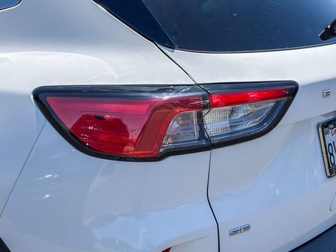 Used 2020 Ford Escape SE FWD image 8