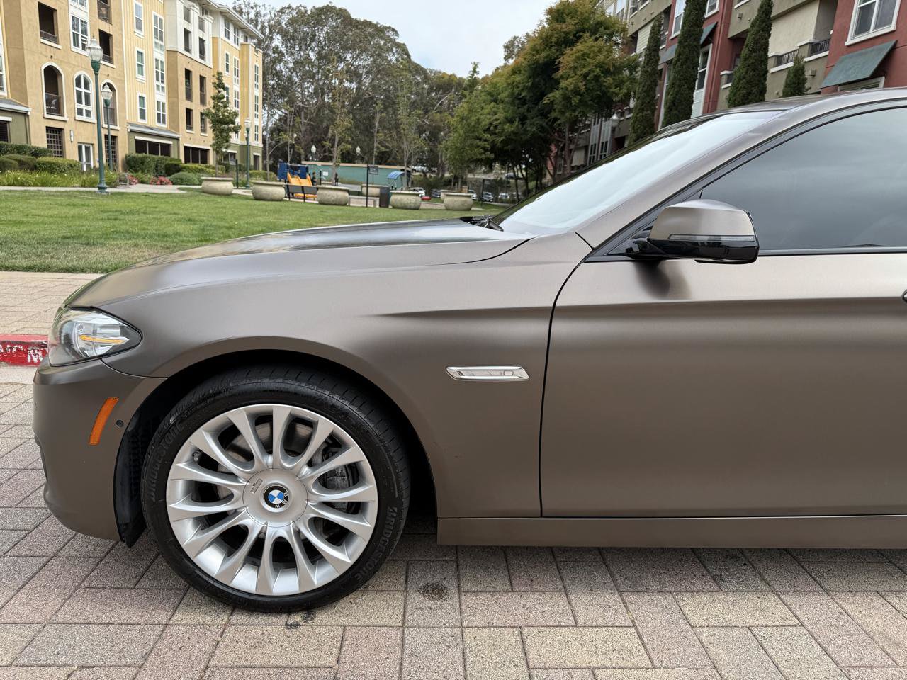 Used 2015 BMW 550i Sedan RWD image 26