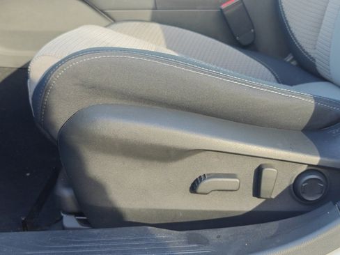 Used 2024 Subaru Outback Premium image 11