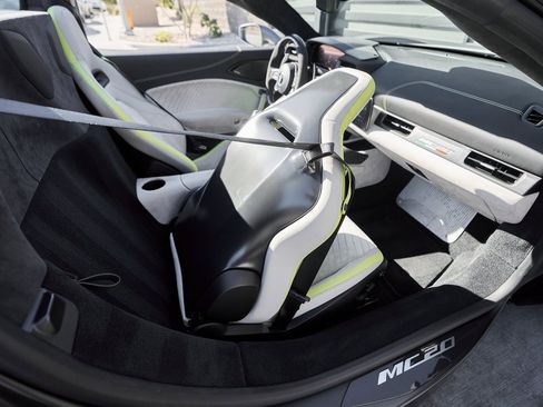 Used 2023 Maserati MC20 Spyder image 45