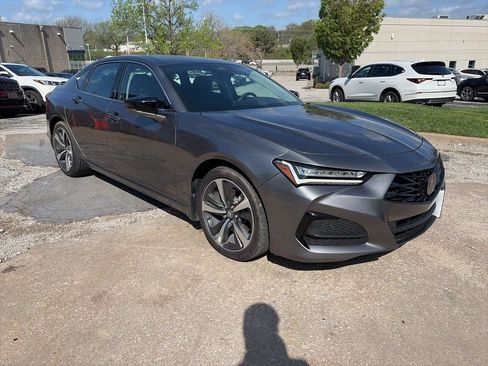 Used 2025 Acura TLX w/ Technology Package image 3
