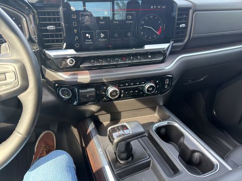 Certified 2023 GMC Sierra 1500 SLT w/ SLT Premium Plus Package image 23