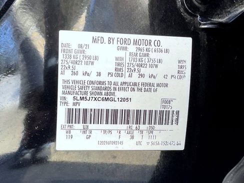 Used 2021 Lincoln Aviator Reserve w/ Equipment Group 210A image 28