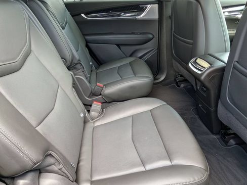 Used 2023 Cadillac XT6 Premium Luxury w/ Technology Package AWD/4WD image 29