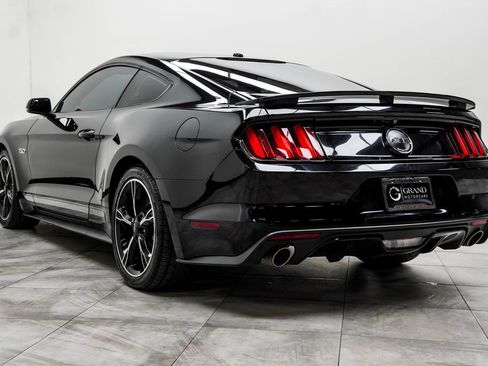 Used 2017 Ford Mustang GT Premium image 10