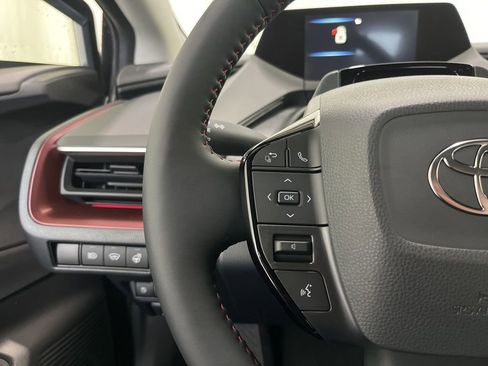 New 2026 Toyota Prius Plug-In Hybrid FWD image 6