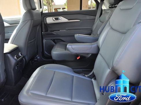 New 2026 Ford Explorer Active w/ Active Comfort Package RWD image 11