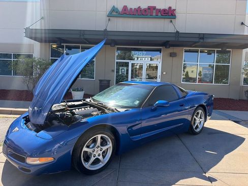 Used 2003 Chevrolet Corvette Coupe w/ Preferred Equipment Group RWD image 27