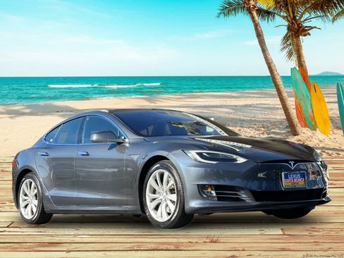 Used 2016 Tesla Model S 90D image 7