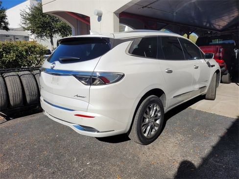 Used 2022 Buick Enclave Avenir w/ Avenir Technology Package image 7