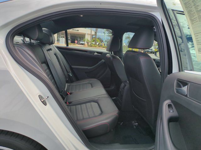 Used 2018 Volkswagen Jetta GLI FWD image 28