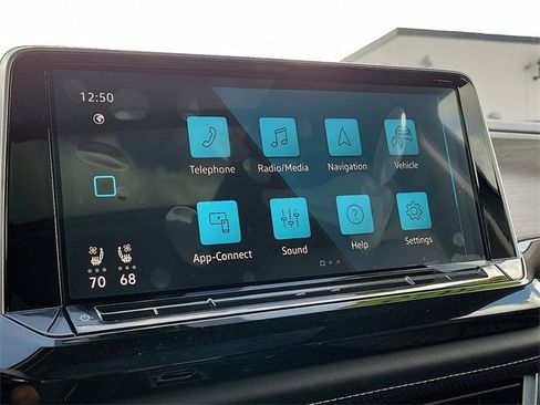 New 2025 Volkswagen Atlas SEL Premium R-Line image 11