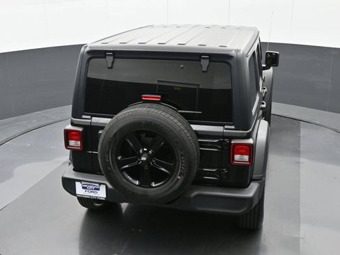 Used 2022 Jeep Wrangler Unlimited Sport AWD/4WD image 35