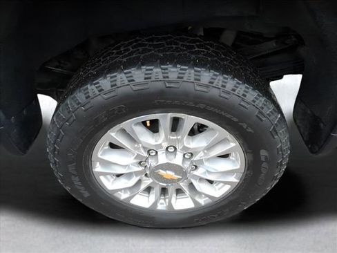 Used 2022 Chevrolet Silverado 3500 High Country w/ Z71 Off-Road Package image 21