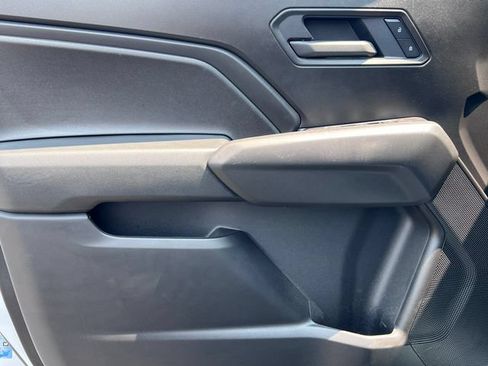 Used 2026 Chevrolet Colorado W/T w/ Advanced Trailering Package RWD image 10