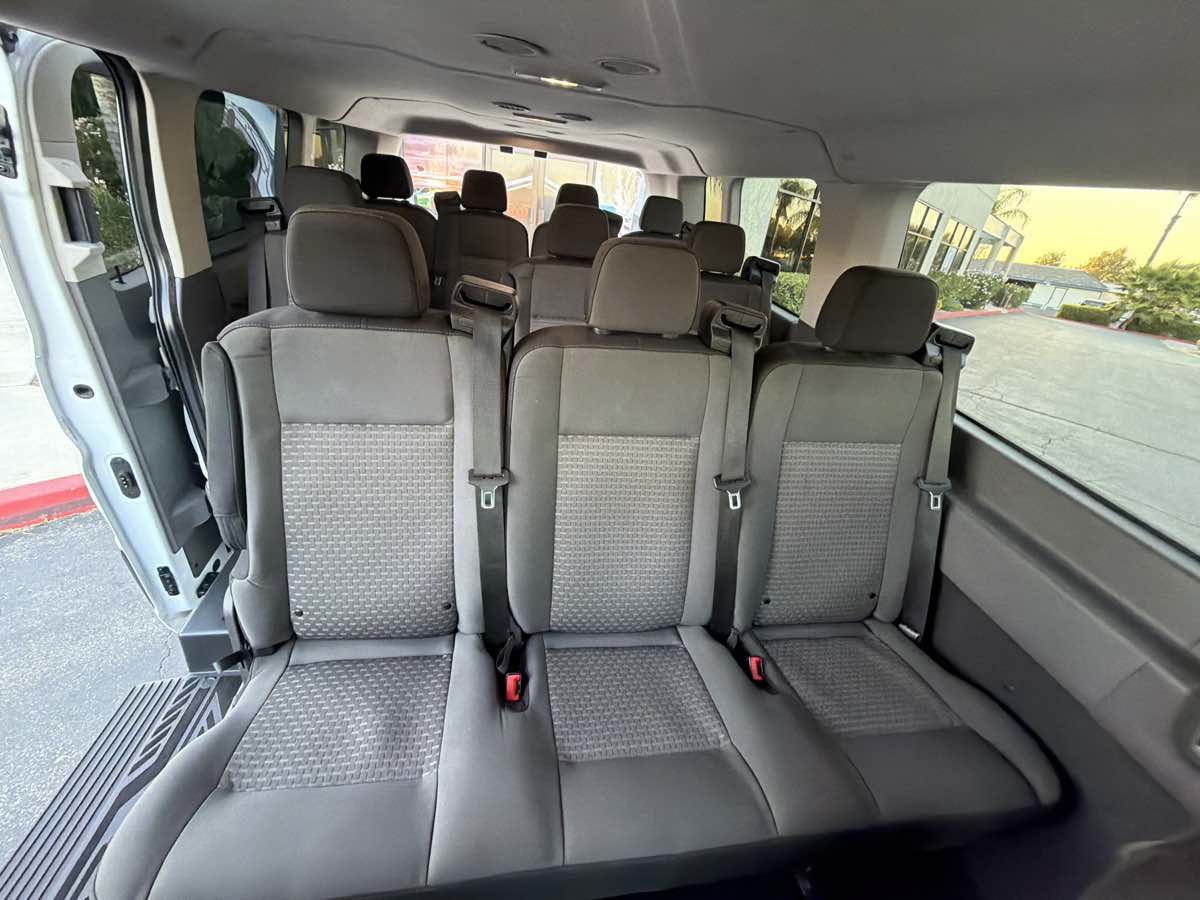 Used 2023 Ford Transit 350 XLT RWD image 23