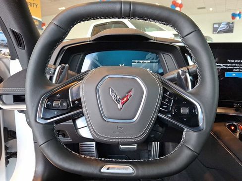 New 2025 Chevrolet Corvette E-Ray image 11