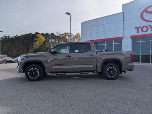 New 2026 Toyota Tundra SR5 image 2