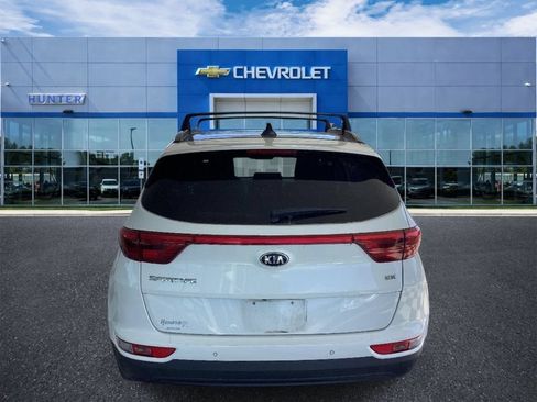Used 2019 Kia Sportage EX w/ EX Technology Package FWD image 2