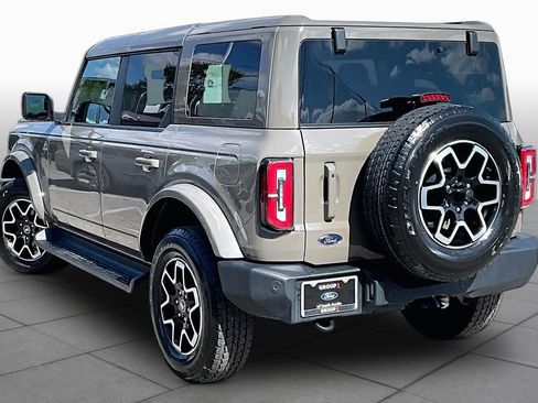 Certified 2025 Ford Bronco Outer Banks AWD/4WD image 6