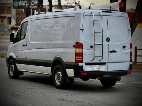 Used 2015 Mercedes-Benz Sprinter 2500 image 5