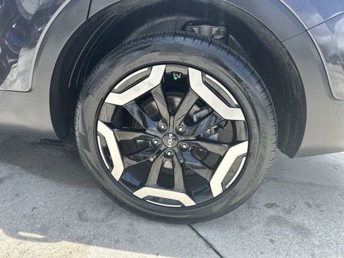 Used 2025 Kia Telluride S AWD/4WD image 11