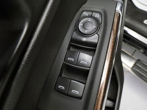 Used 2021 Chevrolet Silverado 1500 LT image 14