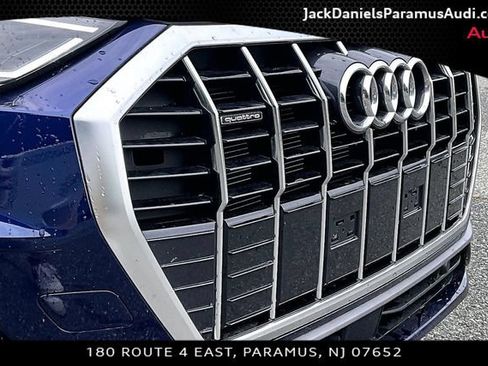 Used 2025 Audi Q3 2.0T Premium w/ Convenience Package AWD/4WD image 20