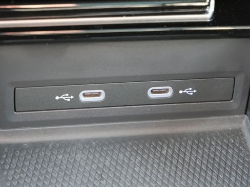 Certified 2024 Volkswagen Atlas SEL Premium R-Line image 29