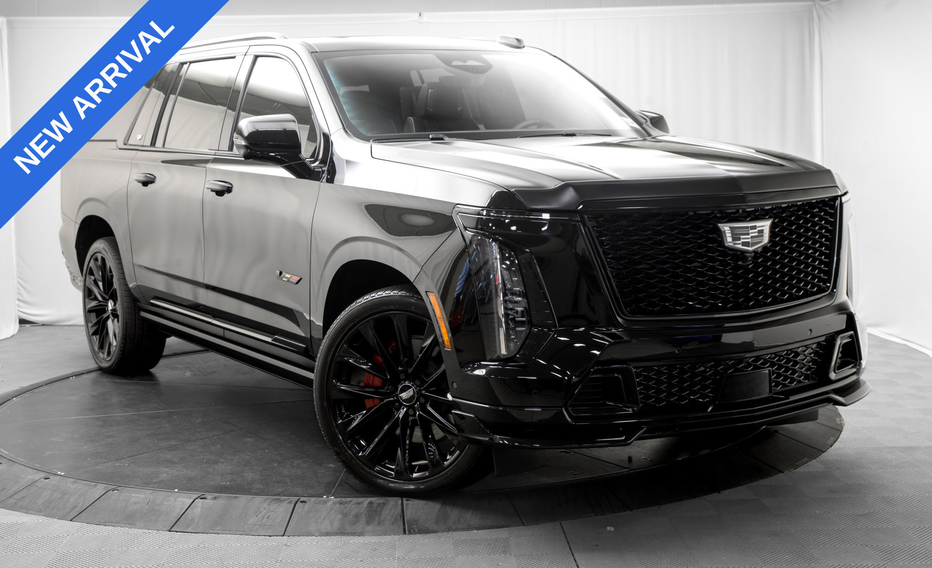 Used 2026 Cadillac Escalade ESV V w/ LPO, ONYX Package AWD/4WD 360° Tour