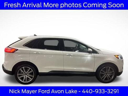 Used 2023 Ford Edge Titanium AWD/4WD image 3