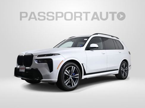 Used 2024 BMW X7 xDrive40i w/ M Sport Package AWD/4WD image 1