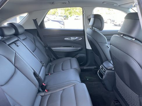 Used 2023 Genesis GV70 2.5T w/ Select Package AWD/4WD image 31