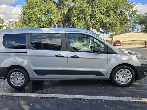 Used 2017 Ford Transit Connect XL image 8