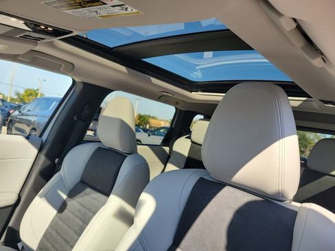 New 2026 Mitsubishi Outlander SE image 19