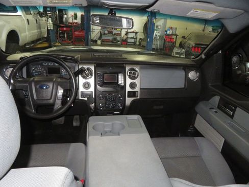 Used 2014 Ford F150 XLT w/ Equipment Group 302A Luxury image 41