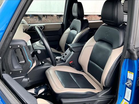 Used 2024 Ford Bronco Wildtrak image 7