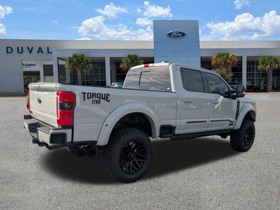 New 2026 Ford F250 Lariat w/ Black Appearance Package