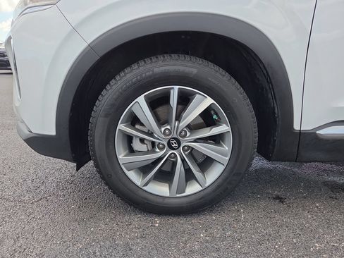 Used 2020 Hyundai Santa Fe SEL w/ Convenience Package FWD image 9