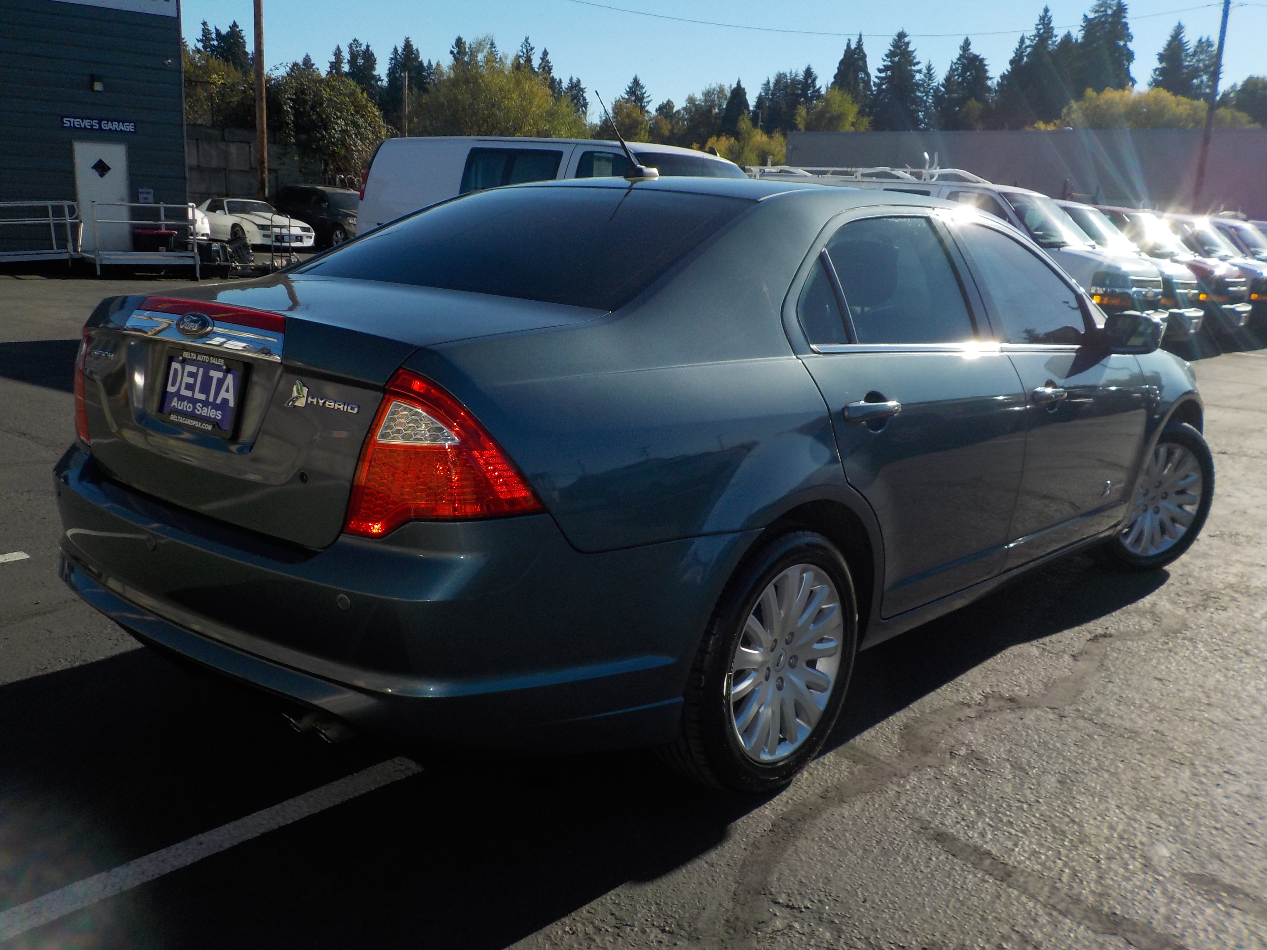 Used 2012 Ford Fusion Hybrid FWD image 7