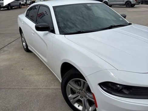 Used 2023 Dodge Charger SXT image 5