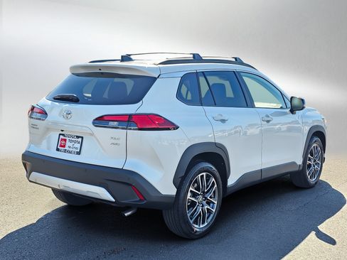 Used 2026 Toyota Corolla Cross XLE w/ Convenience Package image 5