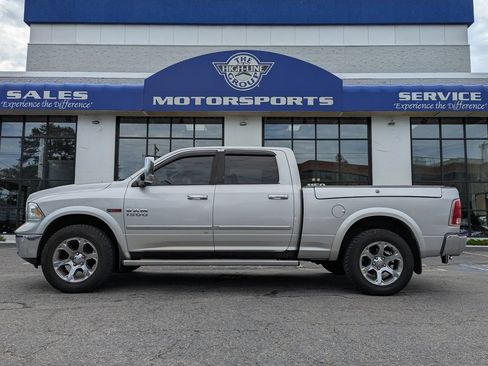 Used 2014 RAM 1500 Laramie w/ Trailer Tow Group AWD/4WD image 1