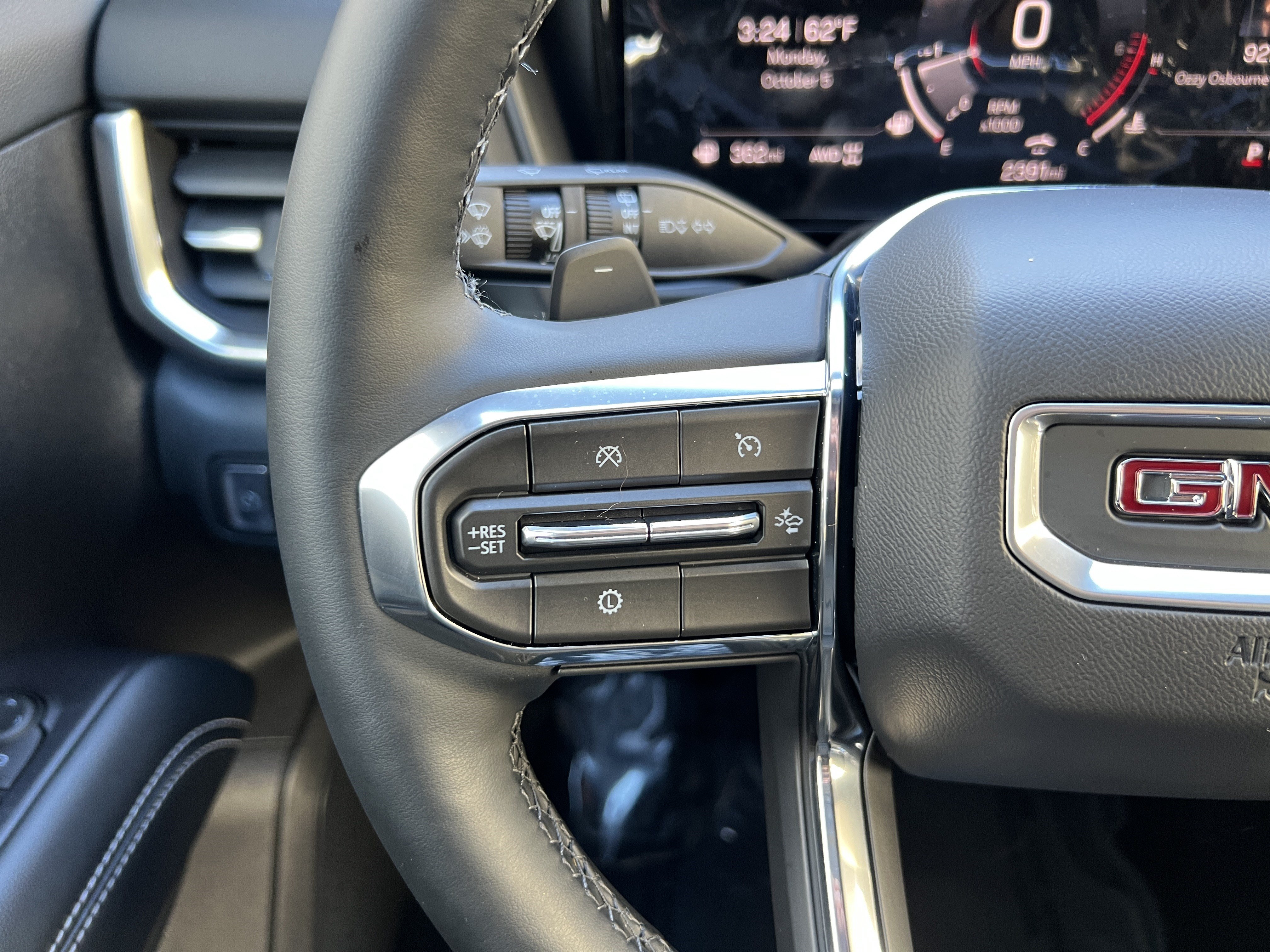 Used 2026 GMC Terrain Elevation w/ Black Edition AWD/4WD image 27