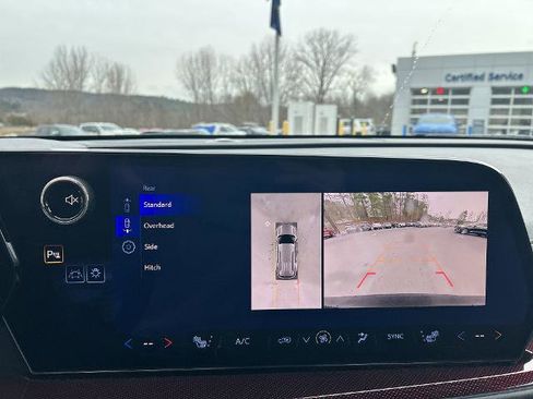 New 2026 Chevrolet Traverse Z71 w/ Driver Confidence Package image 17