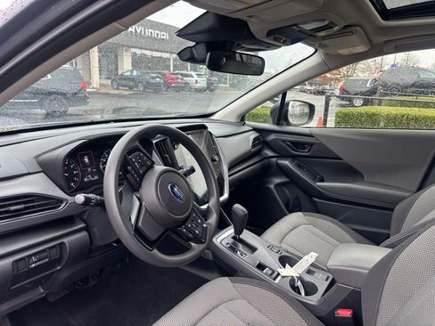 Used 2024 Subaru Crosstrek 2.0i Premium image 5