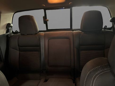 Used 2024 Nissan Frontier SV w/ SV Convenience Package image 20