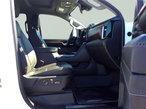 Used 2024 GMC Sierra 3500 Denali image 26