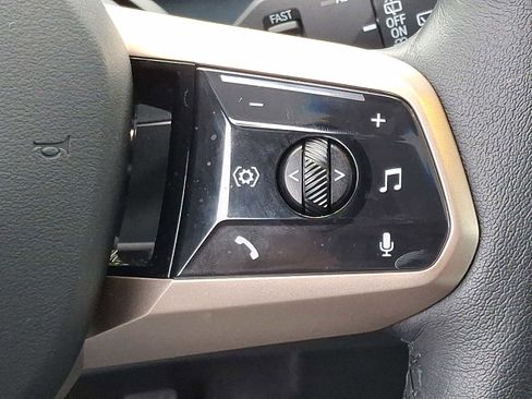 Used 2025 BMW iX xDrive50 image 23