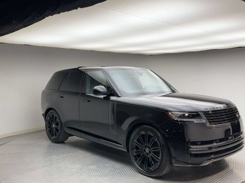 Certified 2025 Land Rover Range Rover SE AWD/4WD image 8